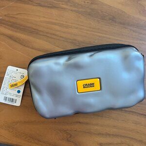 Crash Baggage Mini Icon Silver NWT